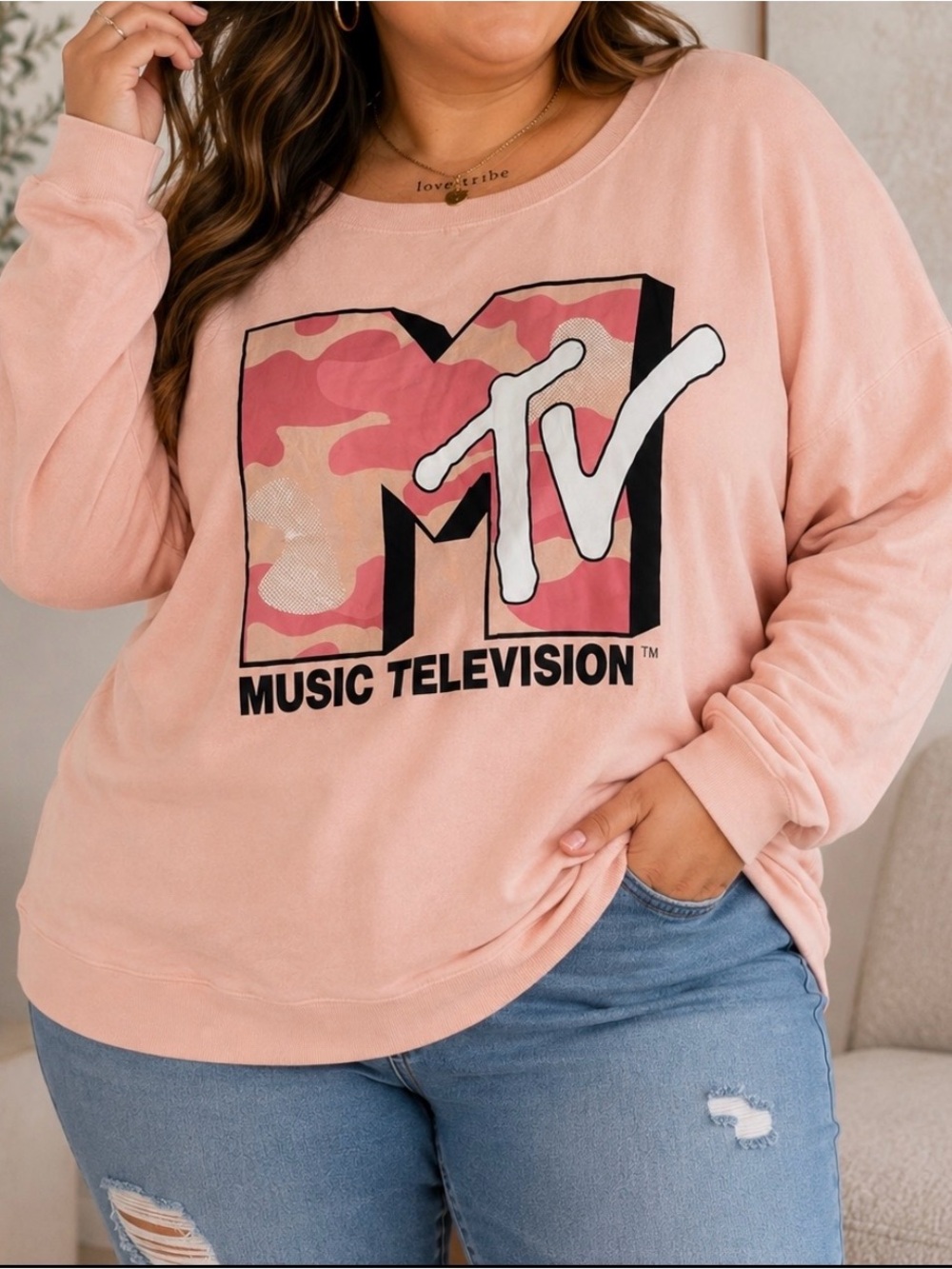 Love Tribe MTV Graphic Sweatshirt – Women’s 2XL